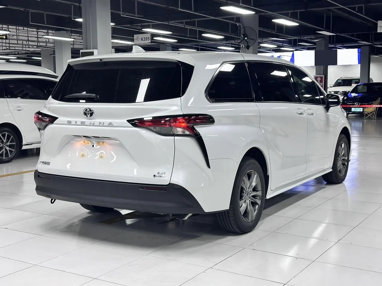Toyota 2026 Sana 2.5 Stepless Two-Drive Comfort Edition Automatic Transmission 4