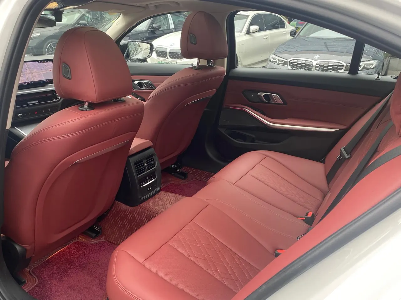 BMW 3 Series 2026 330Li 2.0T M Sports Obsidian Night Suit Automatic Gear 6