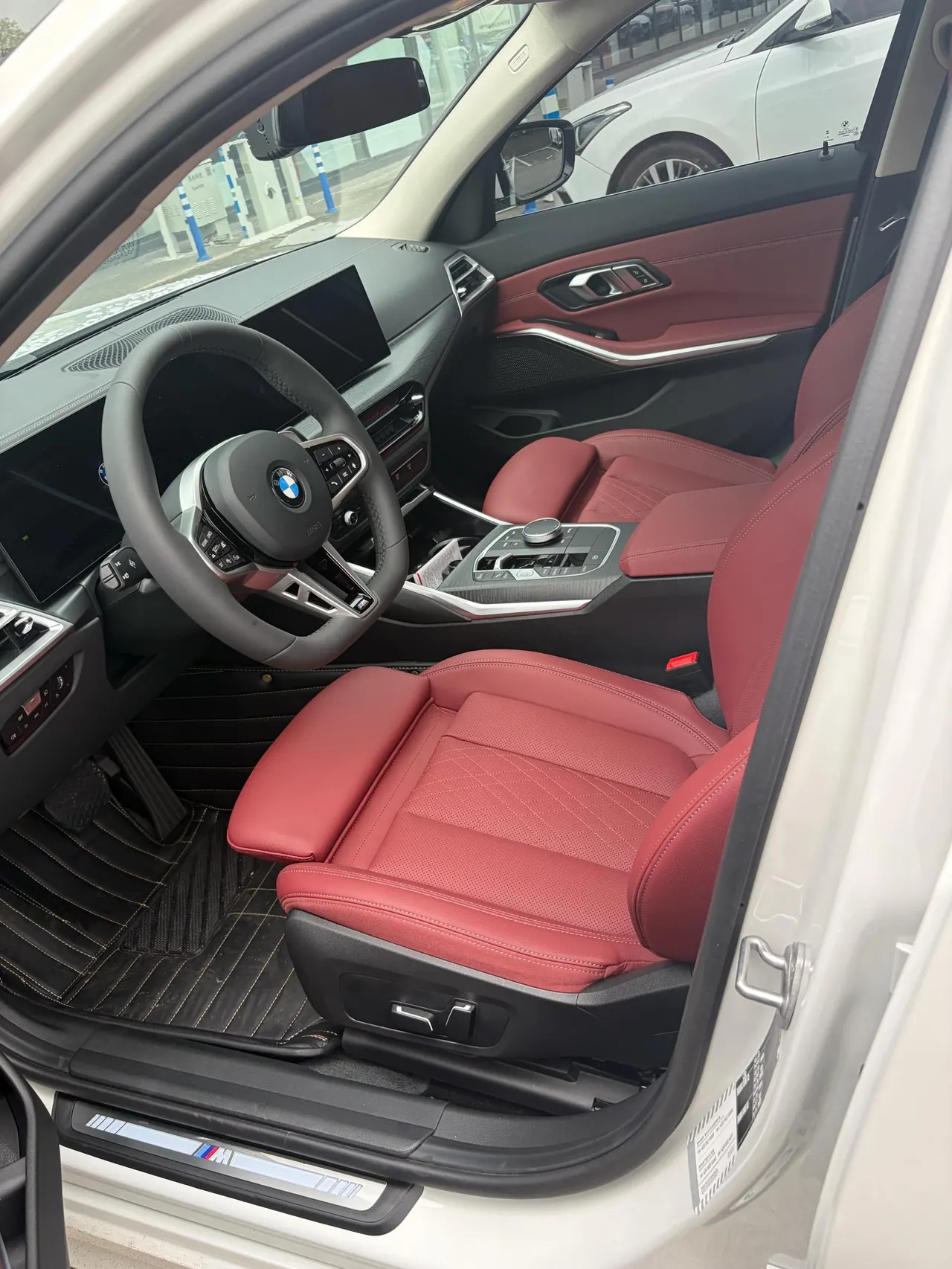 BMW 3 Series 2026 325Li 2.0T M Sports Suit Automatic Gear 4