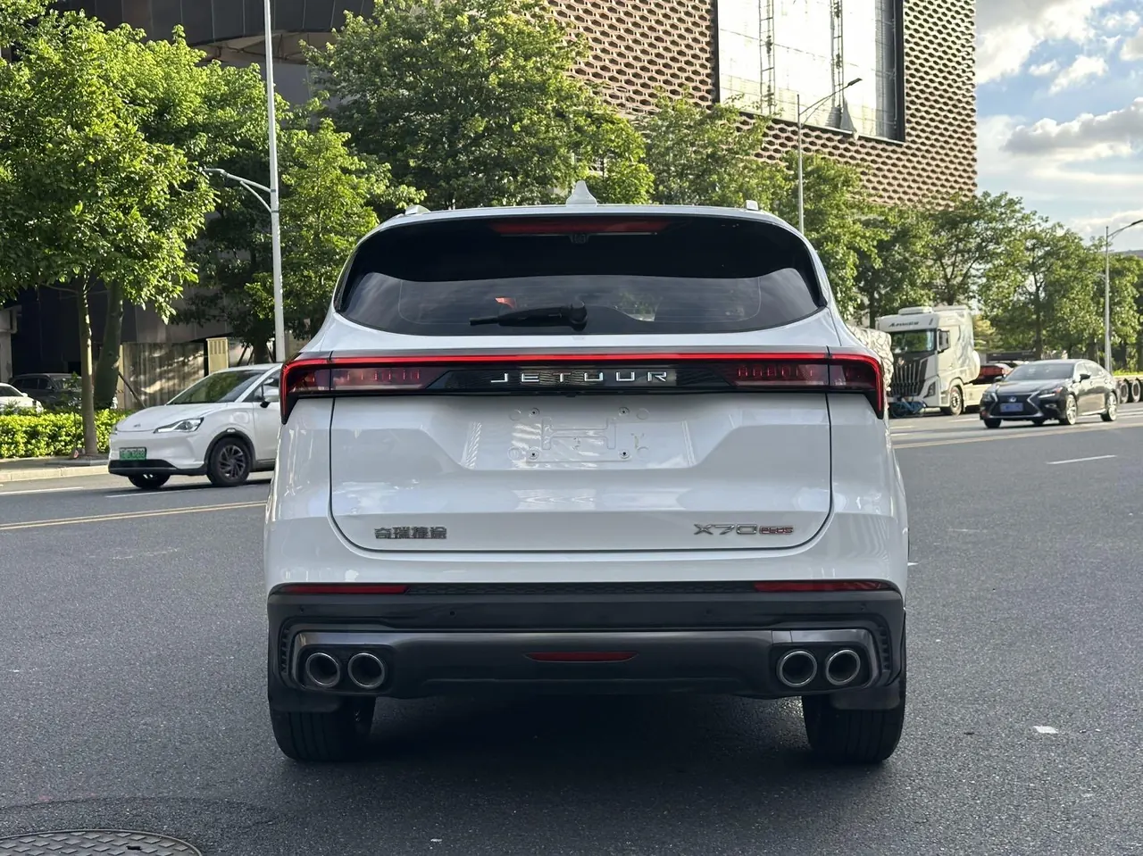 Jetour 2021 X70 PLUS 1.5T Mountain 5 Automatic Gear 5