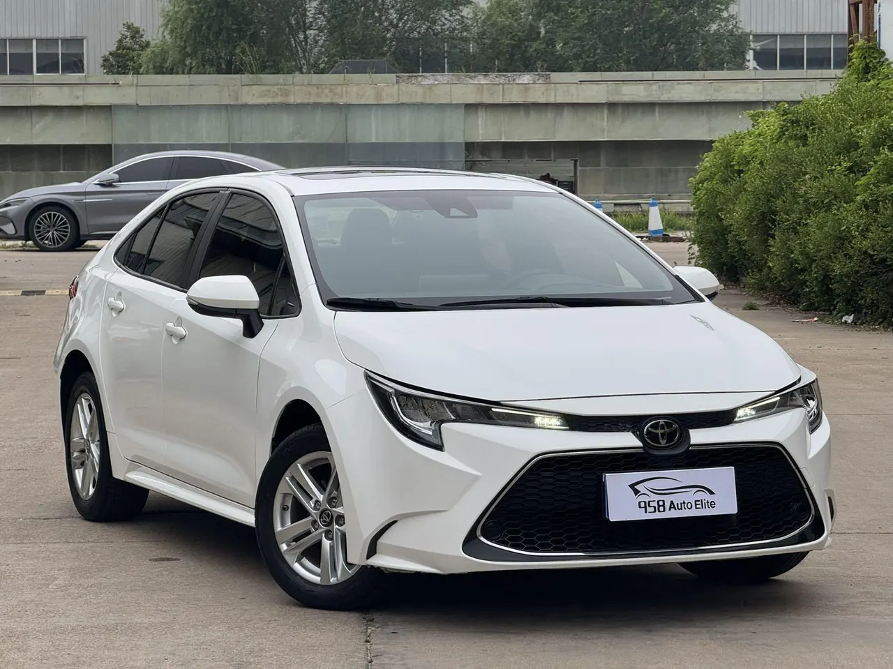 Toyota 2022 Lei Ling 1.2T Stepless 185T Deluxe Automatic Gear 3