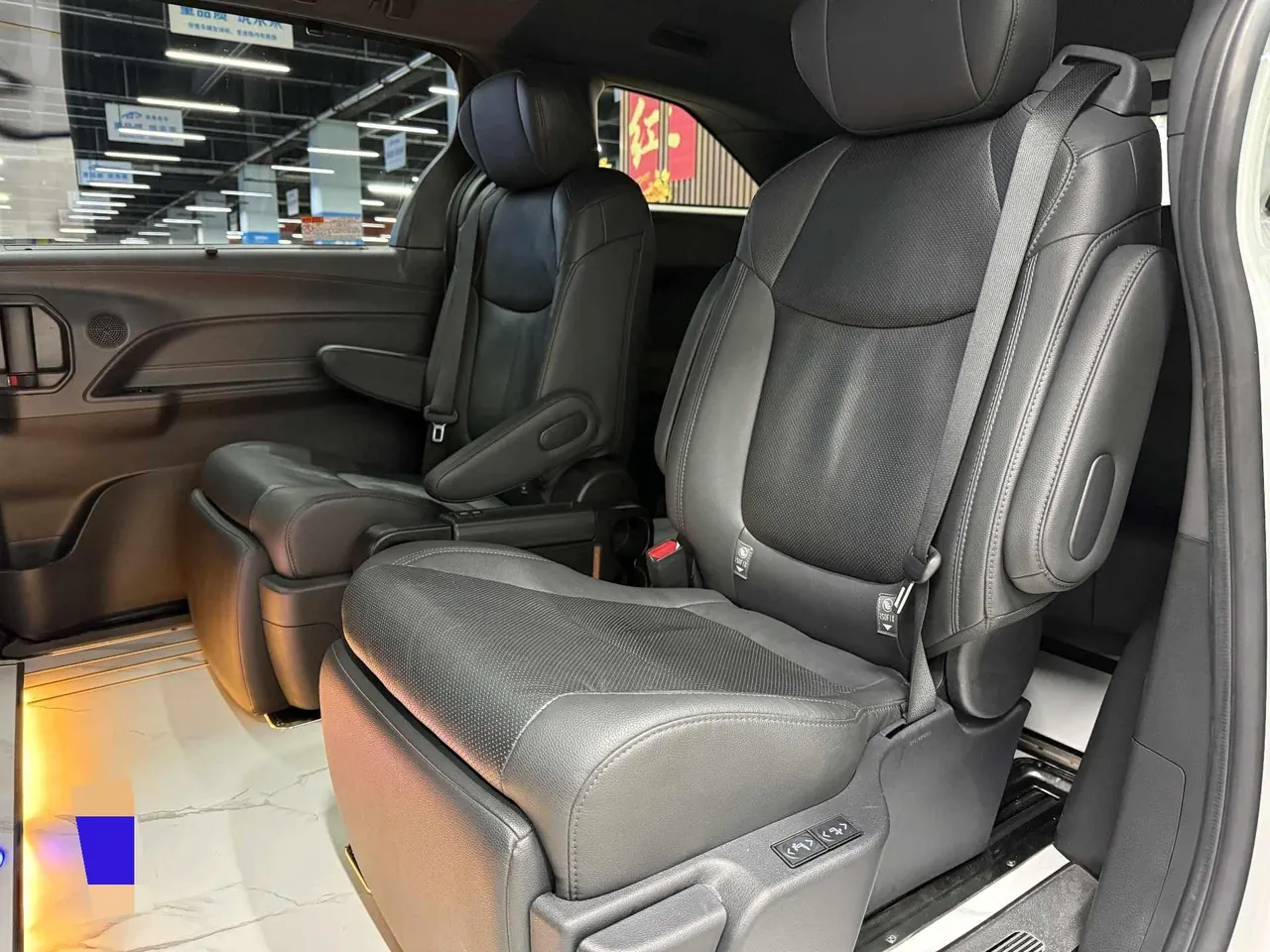 Toyota 2021 Sai 2.5 Stepless Premium Edition Automatic Gear 5