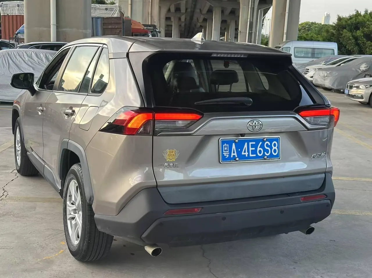 Toyota 2020 RAV4 Rongbo 2.0 Stepless Two-Drive Fashion Edition PLUS Automatic Gear 3