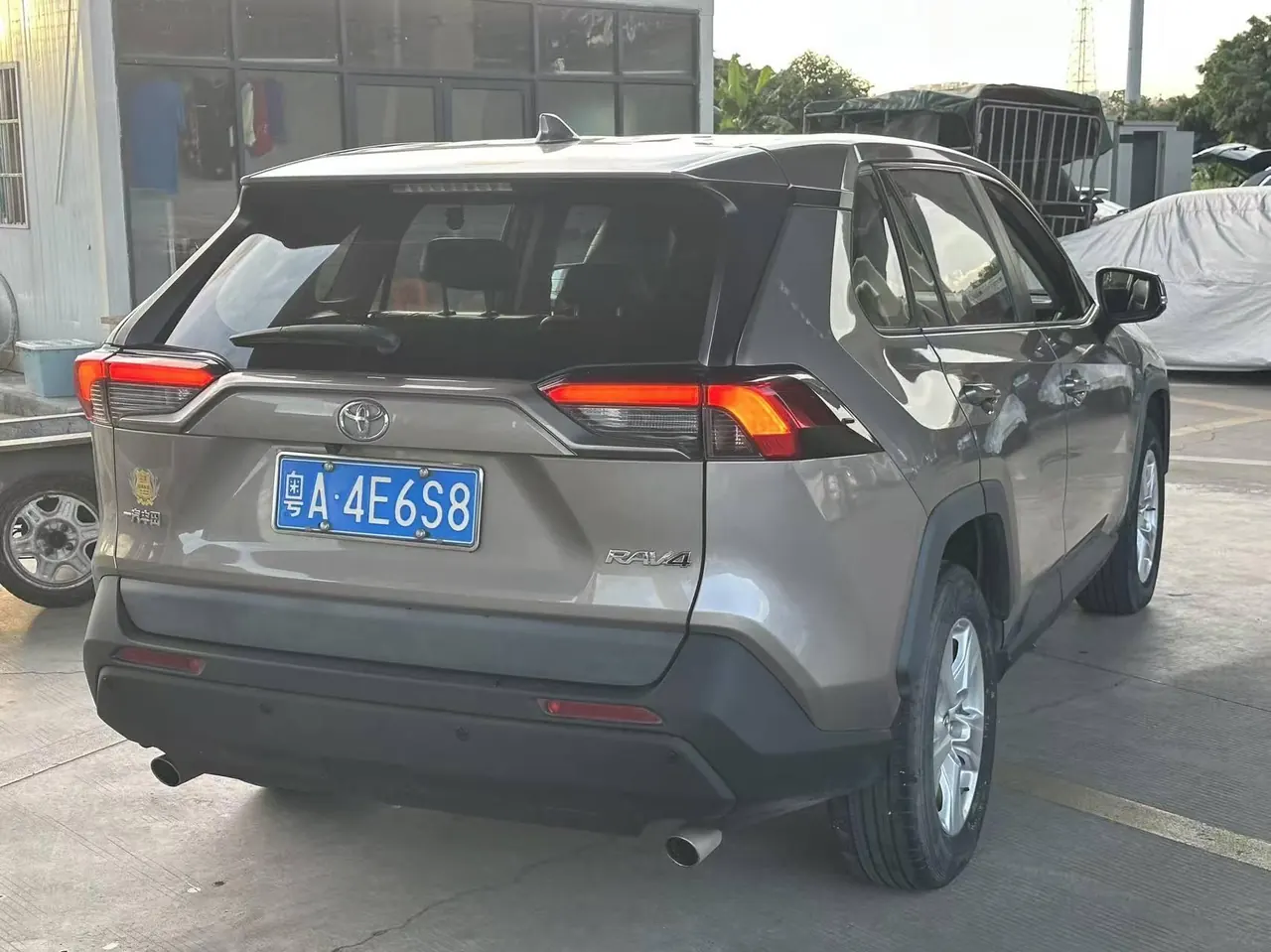 Toyota 2020 RAV4 Rongbo 2.0 Stepless Two-Drive Fashion Edition PLUS Automatic Gear 5