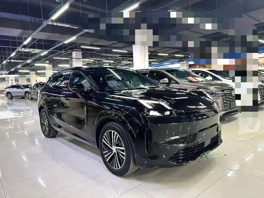 LYNK&amp;CO 2023 LYNK&amp;CO 08 EM-P 1.5T 220km four-wheel drive performance Halo automatic gear 3