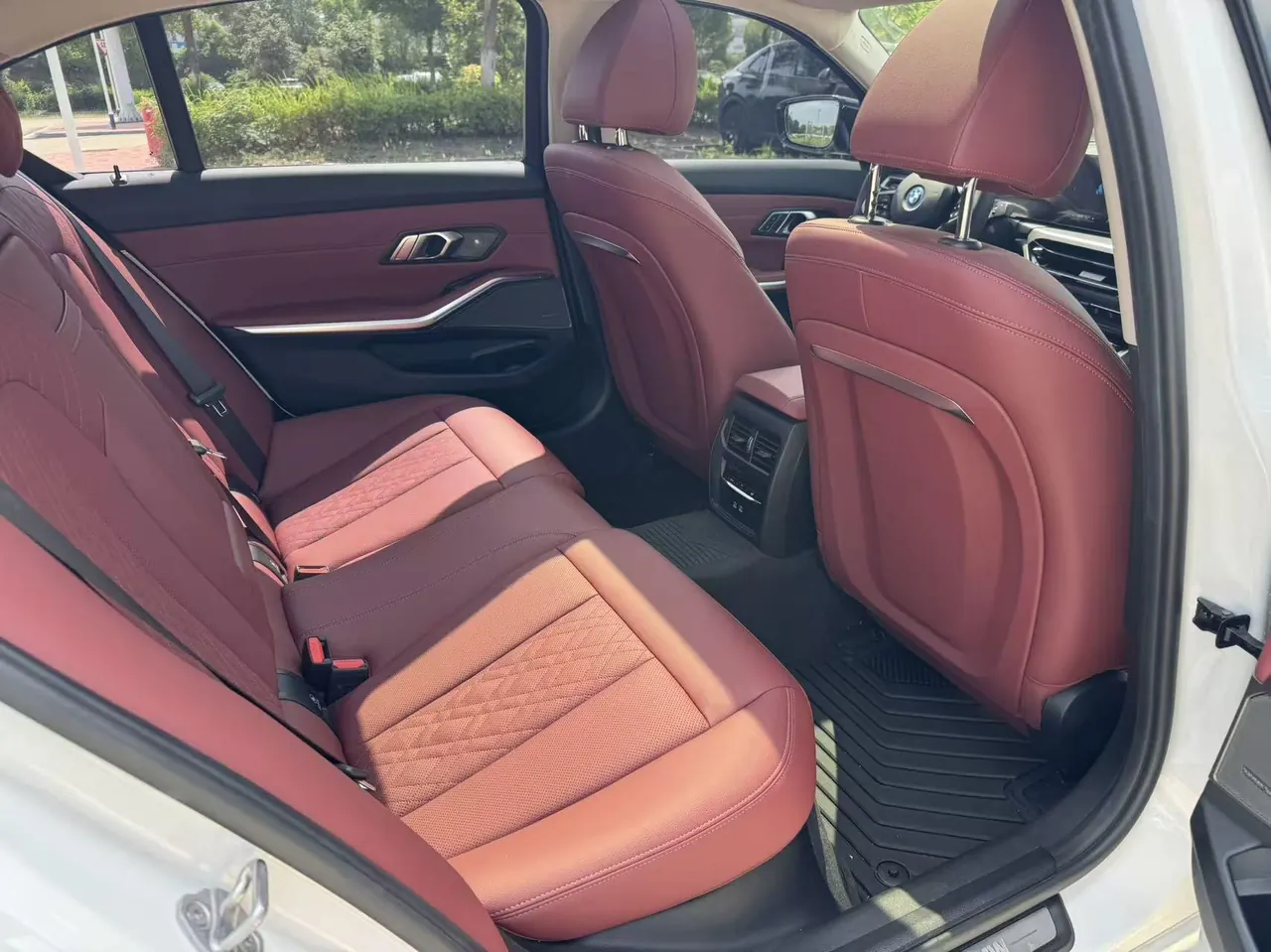 BMW 2026 i3 eDrive 40 L obsidian night sports suit automatic gear 18