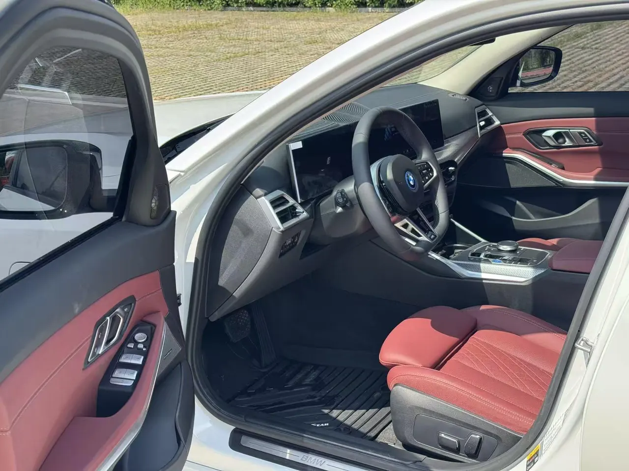 BMW 2026 i3 eDrive 40 L obsidian night sports suit automatic gear 3