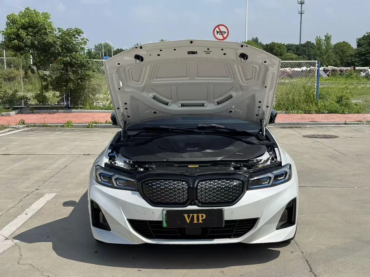 BMW 2026 i3 eDrive 40 L obsidian night sports suit automatic gear 4