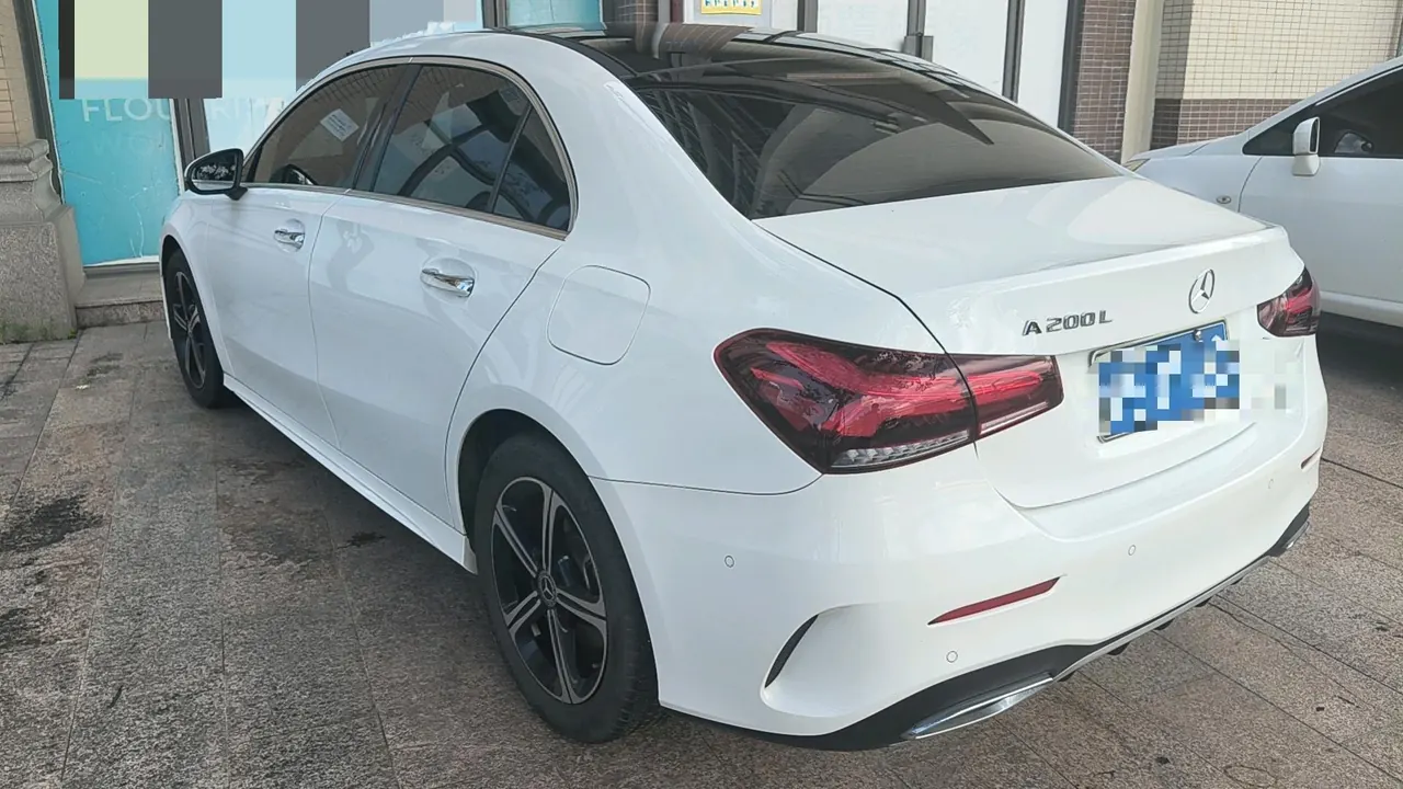 Mercedes Benz Class A 2022 A 200 L 1.3T Fashion (Change 3) Automatic 5