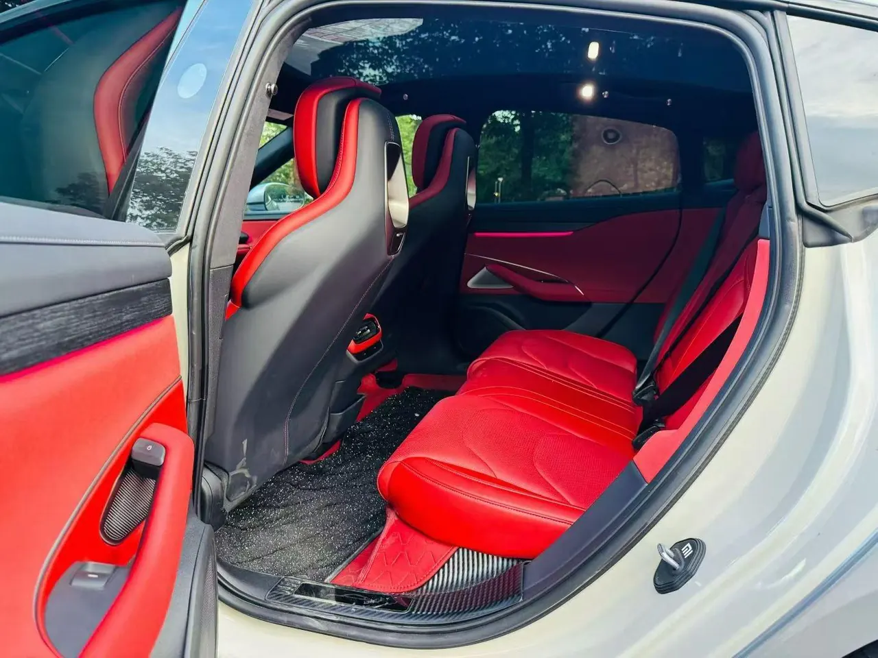 MI 2024 SU 7 800km 4-wheel drive ultra-long endurance high-end smart driving Max version automatic gear 9