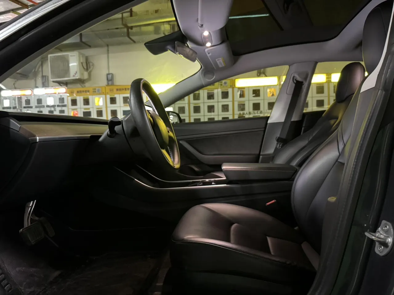 Tesla 2020 Model 3 long endurance rear wheel drive version (modified) automatic gear 7