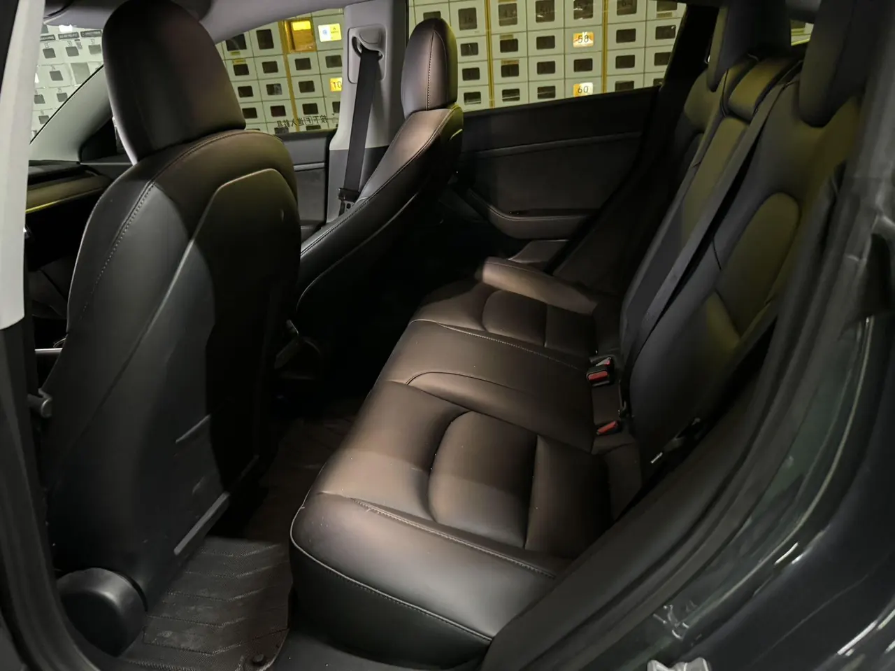 Tesla 2020 Model 3 long endurance rear wheel drive version (modified) automatic gear 8