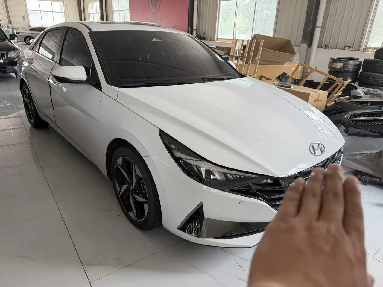 Hyundai 2022 Elantra -3-compartment 1.5 stepless LUX premium automatic gear 2