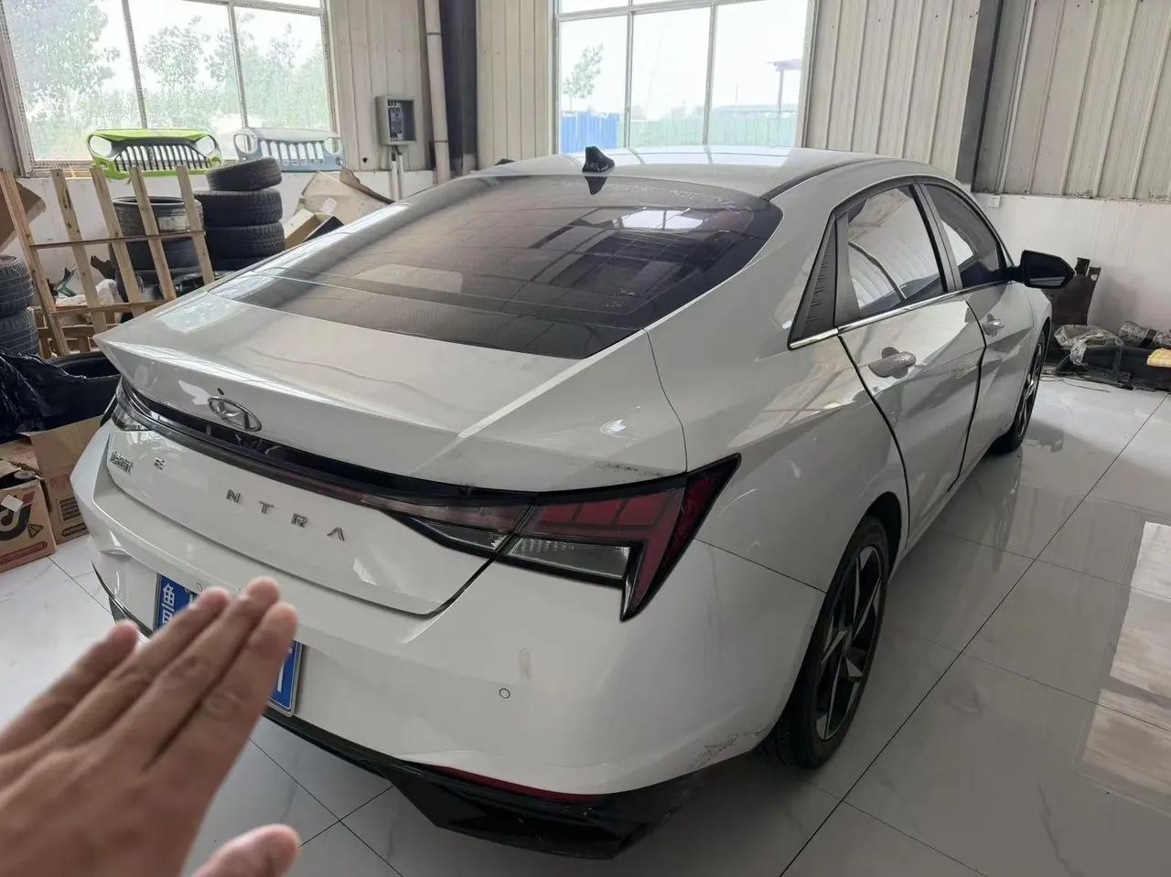 Hyundai 2022 Elantra -3-compartment 1.5 stepless LUX premium automatic gear 4