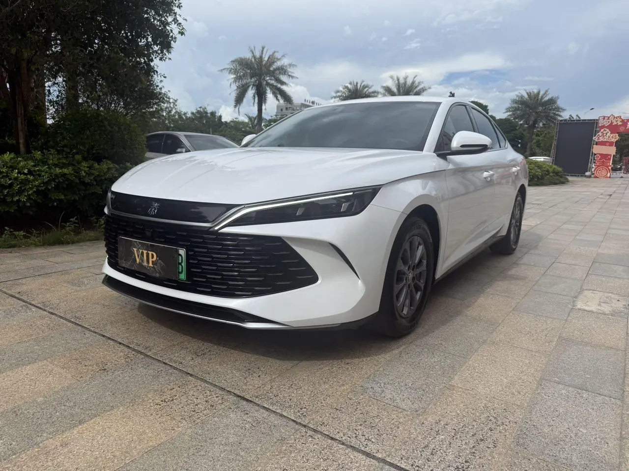 Open image lightbox: BYD 2024 Qin L DM-i 1.5 stepless 80KM leading automatic gear