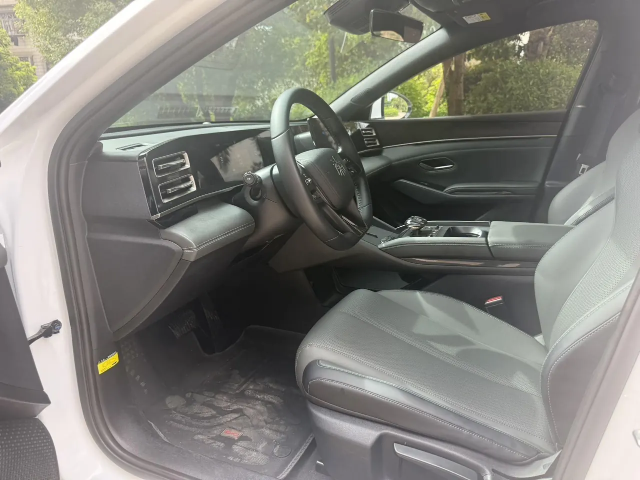 BYD 2024 Qin L DM-i 1.5 stepless 80KM leading automatic gear 4