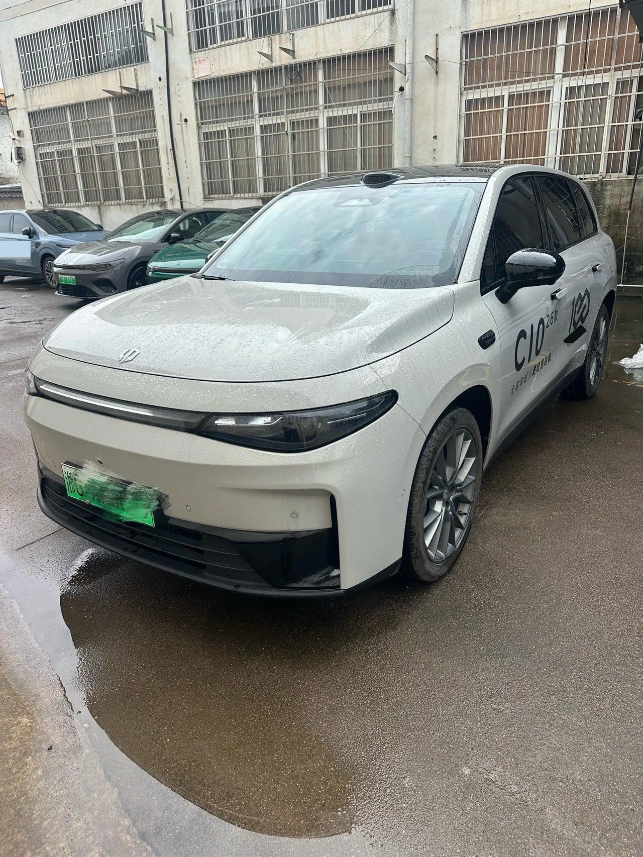 Открыть галерею: Leapmotor 2026 C 10 605 Laser Radar Edition Automatic Gear