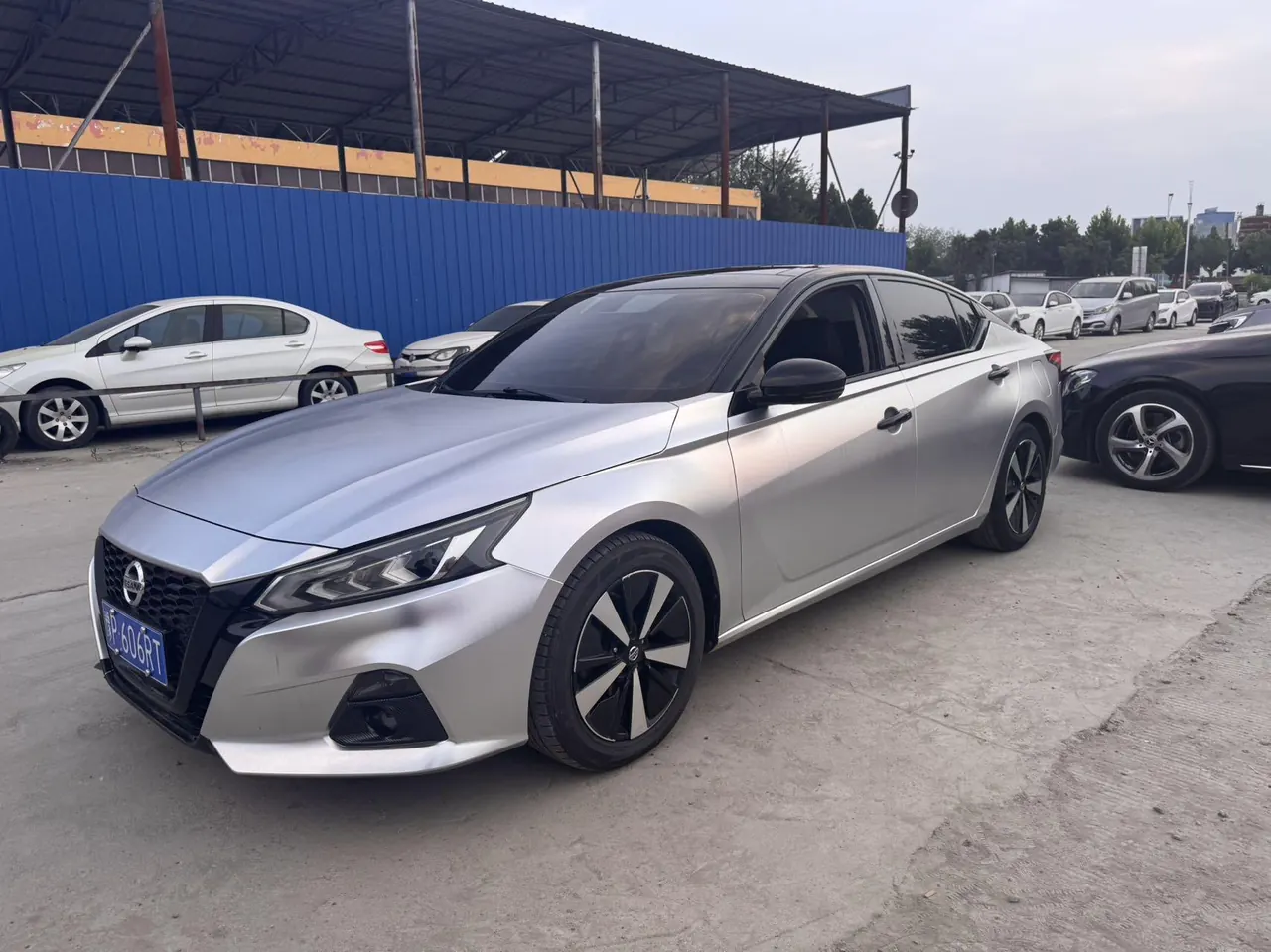 Nissan 2022 Teana 2.0T Stepless XV Exclusive Edition Automatic Gear - View 1