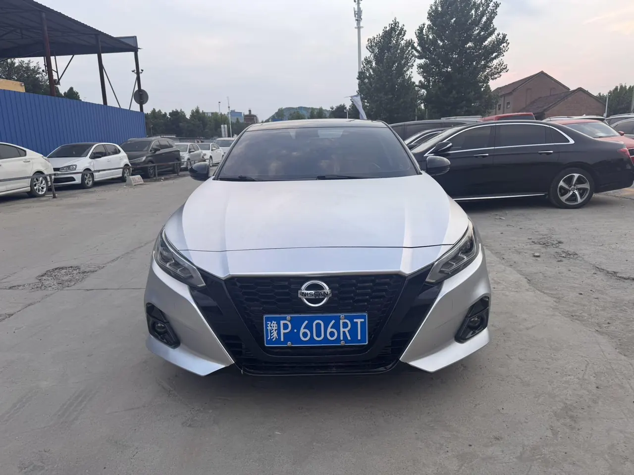 Nissan 2022 Teana 2.0T Stepless XV Exclusive Edition Automatic Gear 2