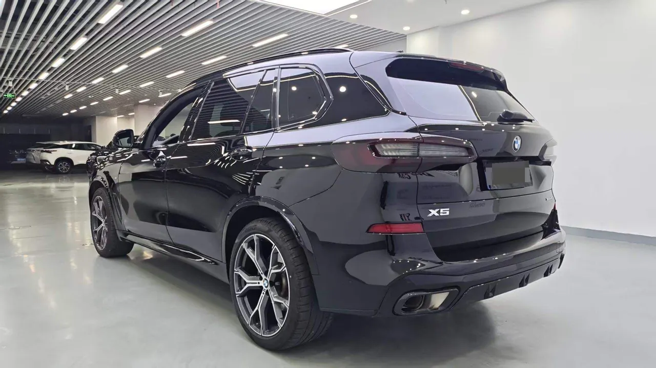 BMW 2022 X5 xDrive 40Li 48v 3.0T M sports suit automatic gear 4