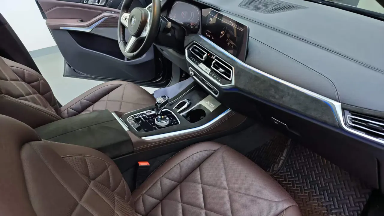 BMW 2022 X5 xDrive 40Li 48v 3.0T M sports suit automatic gear 9