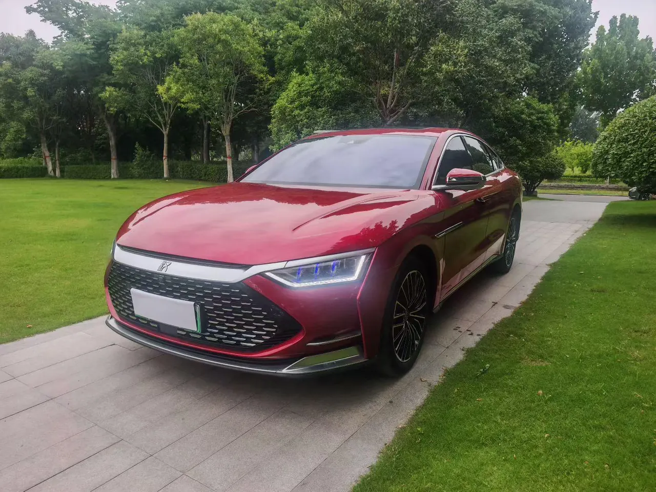 Open image lightbox: BYD 2020 Han DM 2.0T 4-wheel drive performance version noble automatic gear