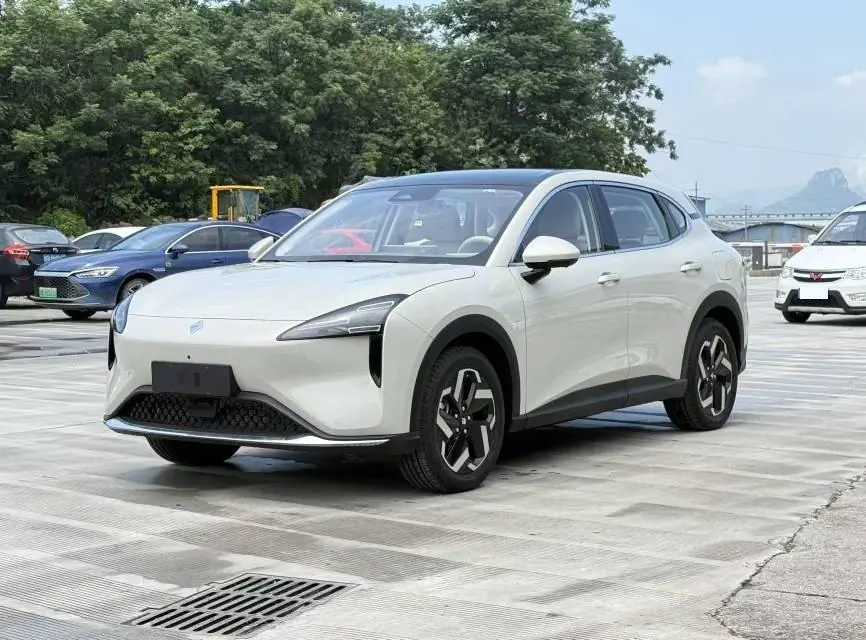 Open image lightbox: BaoJun 2026 Yunhai 600km Pure Electric Standard Edition Automatic Gear