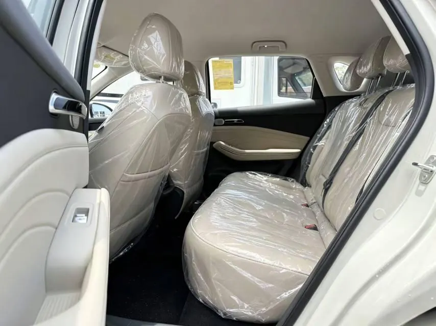 BaoJun 2026 Yunhai 600km Pure Electric Standard Edition Automatic Gear 8