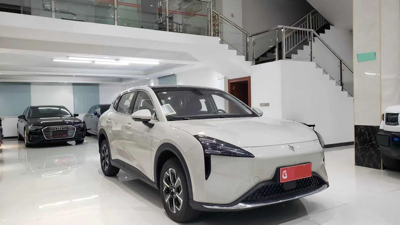 BaoJun 2026 E 6 500km Free Edition Automatic Gear 3