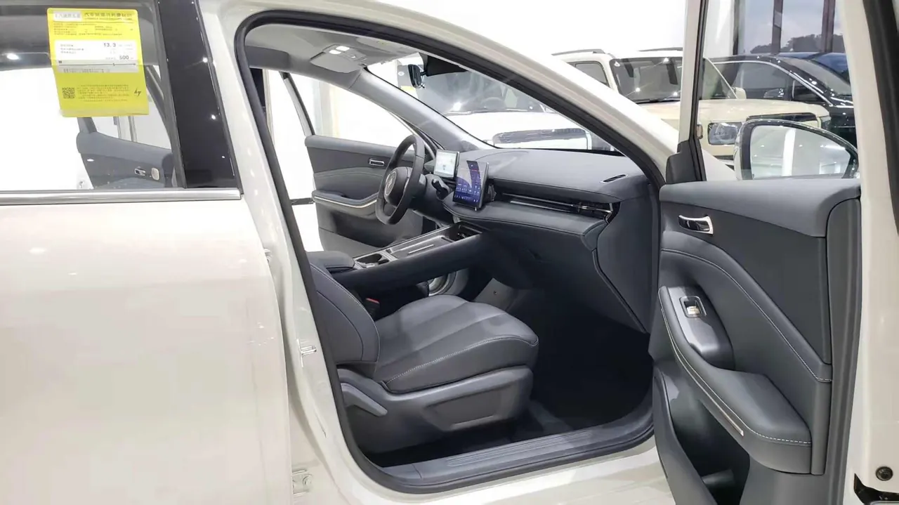 BaoJun 2026 E 6 500km Free Edition Automatic Gear 4