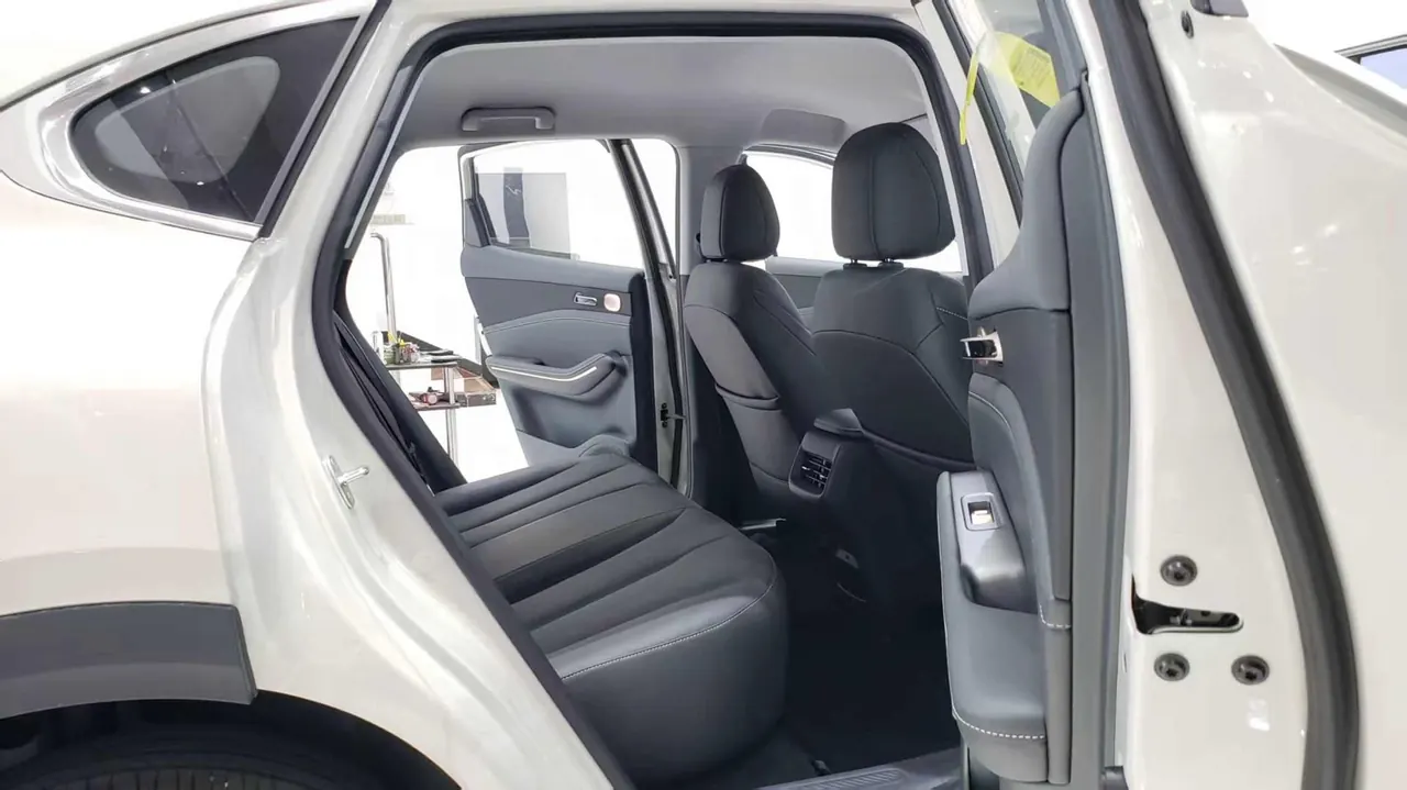 BaoJun 2026 E 6 500km Free Edition Automatic Gear 5