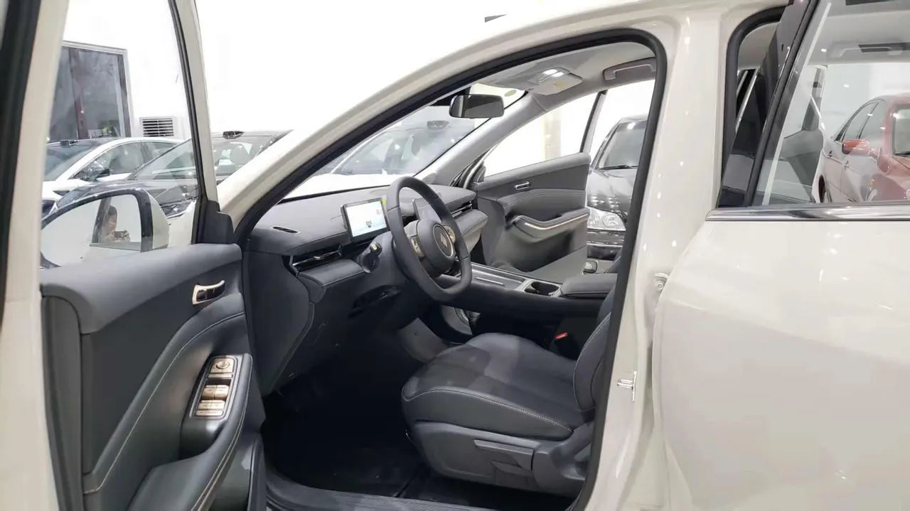 BaoJun 2026 E 6 500km Free Edition Automatic Gear 7