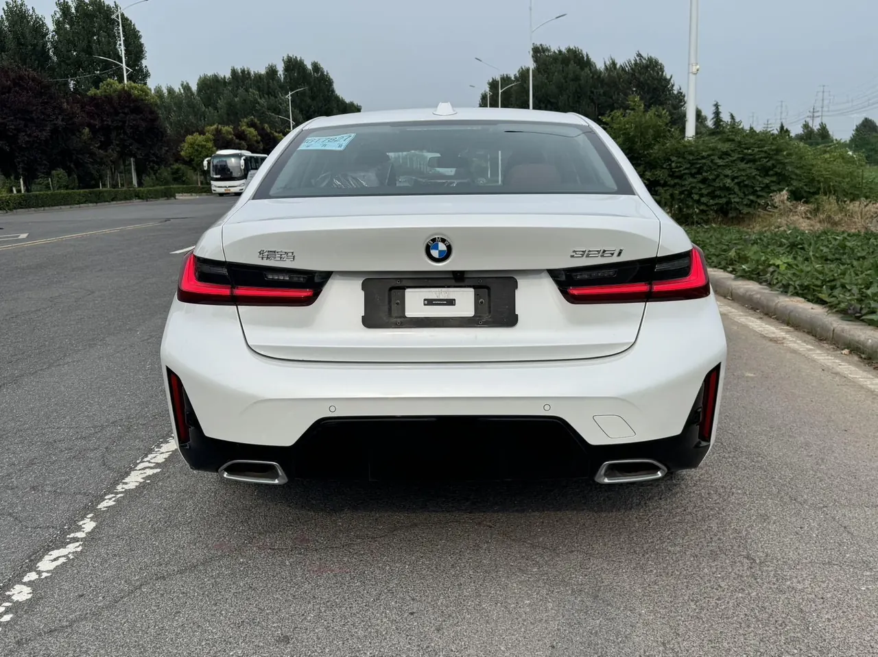 BMW 3 Series 2025 model 325i 2.0T M Sport Package automatic transmission 8