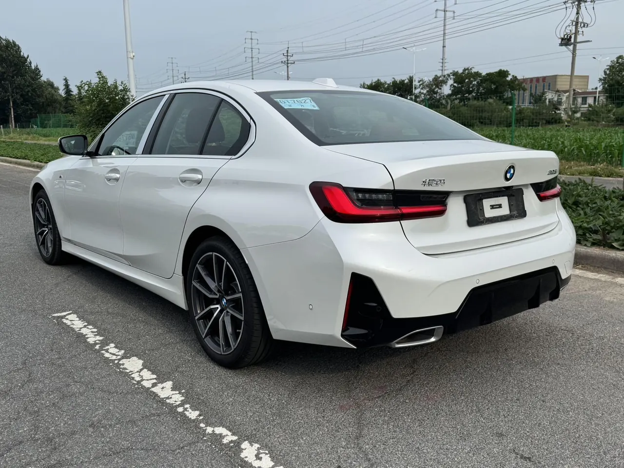 BMW 3 Series 2025 model 325i 2.0T M Sport Package automatic transmission 9