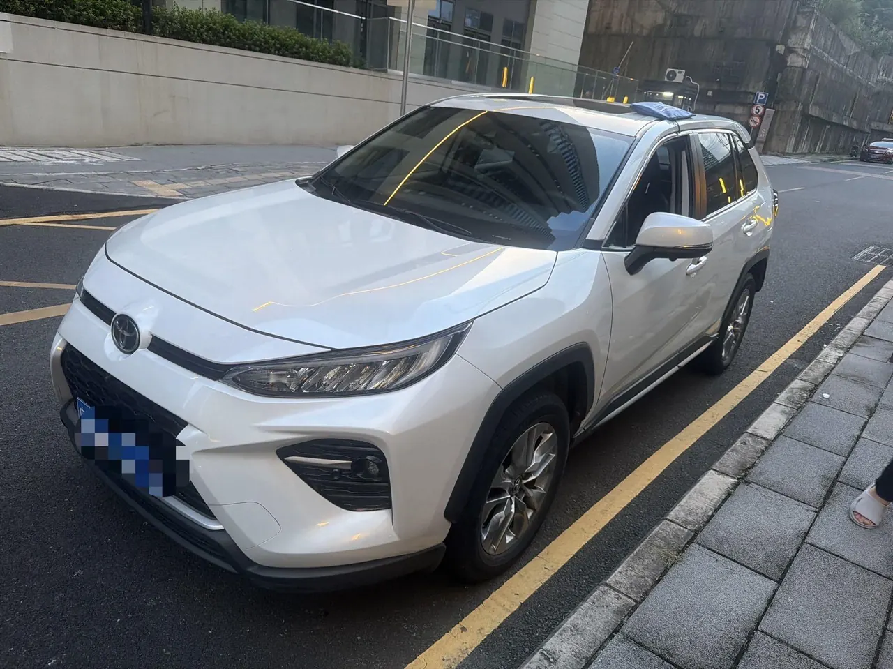 Открыть галерею: Toyota 2020 Wilanda 2.0 Stepless Four-wheel Drive Deluxe Edition Automatic Transmission