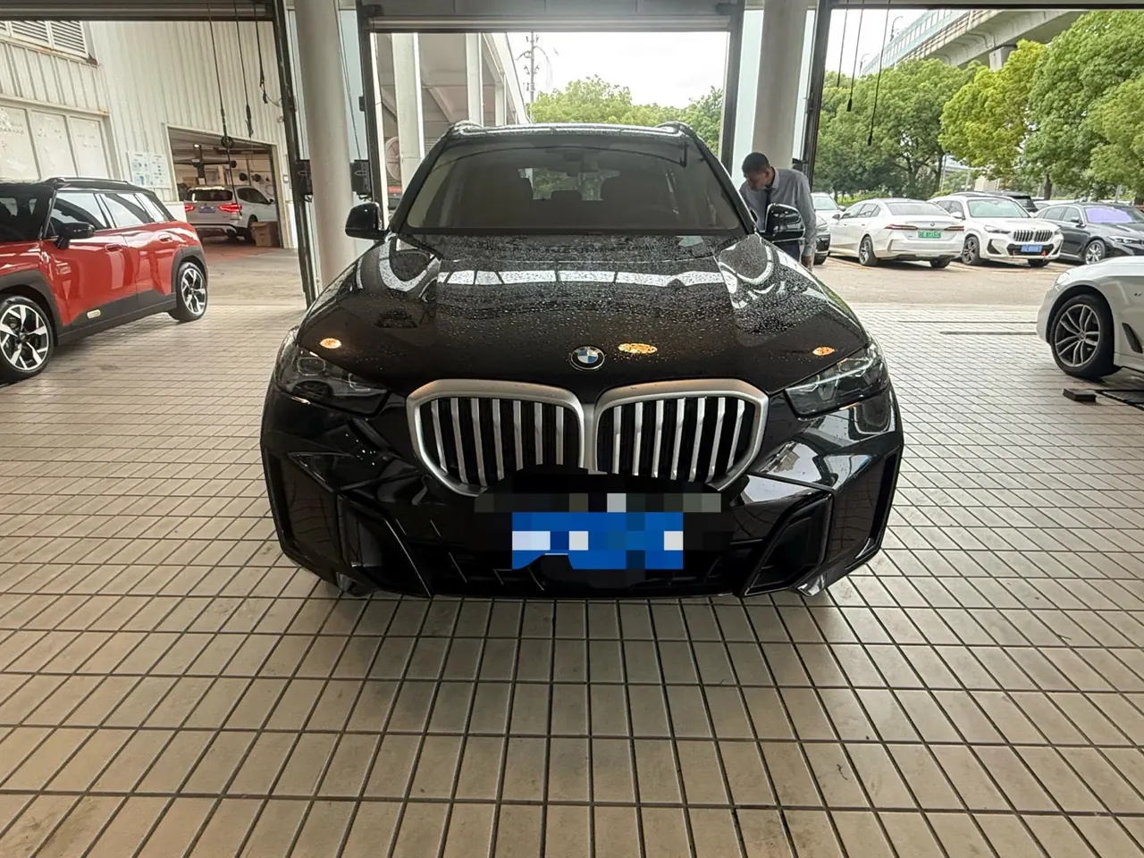 BMW 2026 X5 xDrive30Li 48V 2.0T exclusive m sports obsidian night suit automatic gear 2