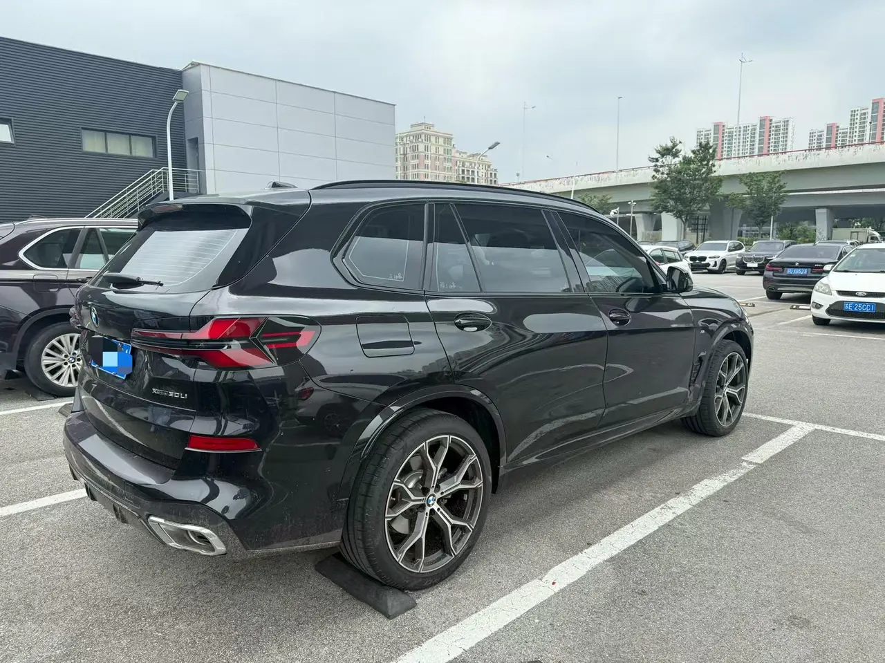BMW 2026 X5 xDrive30Li 48V 2.0T exclusive m sports obsidian night suit automatic gear 6