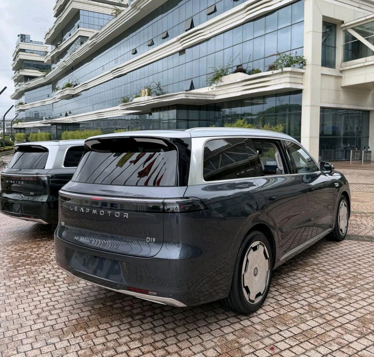 Leapmotor 2026 D 19 620 Zhizun Edition 6-seat Automatic Gear 6