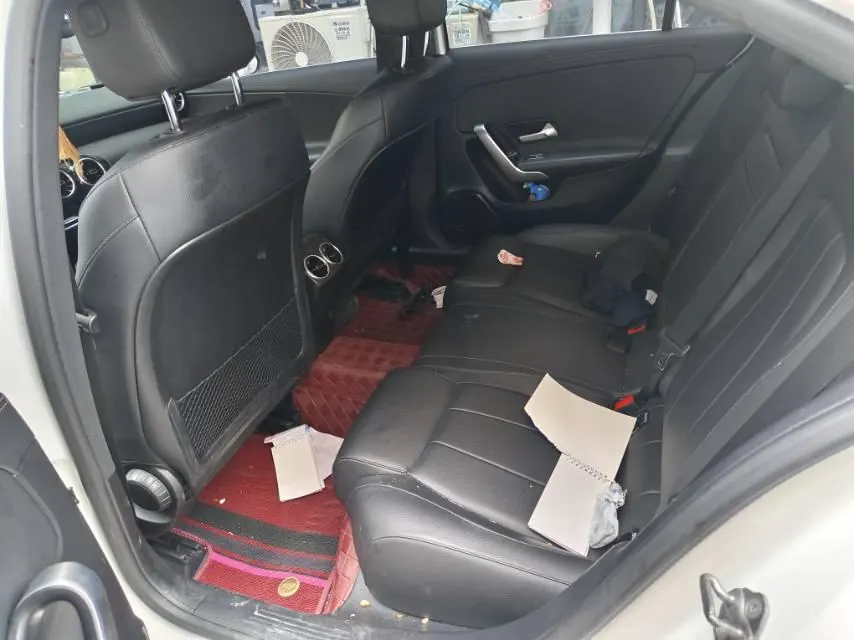 Mercedes Benz Class A 2022 A 200 L 1.3T Fashion (Change 3) Automatic 4