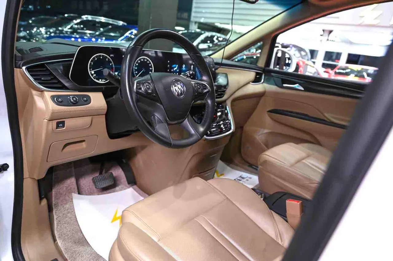 Buick 2020 GL8 ES Lu Zun 2.0T 653T Flagship Automatic Gear 4