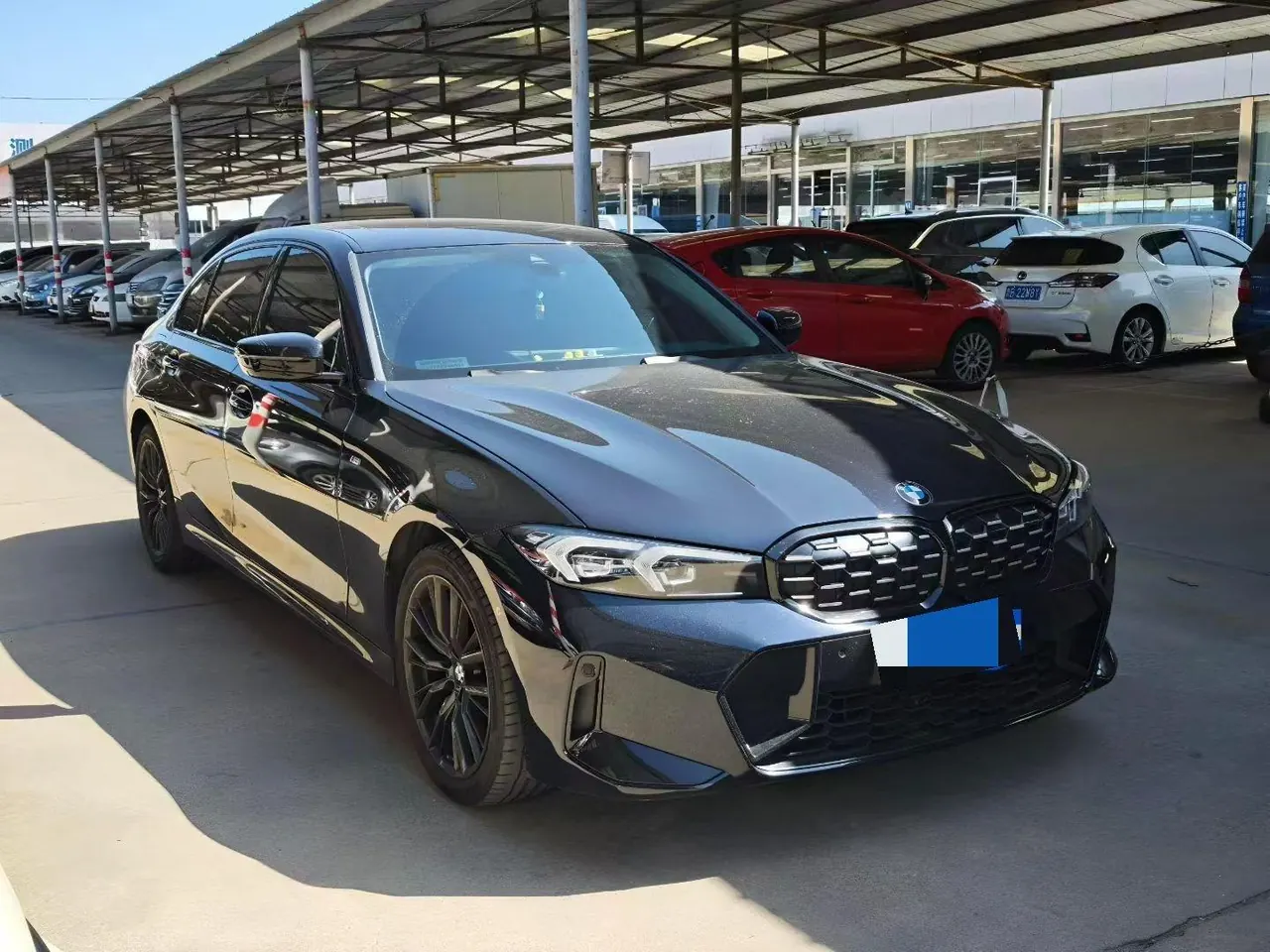 BMW 3 Series 2024 325Li 2.0T M Sports Obsidian Night Suit Automatic Gear 2