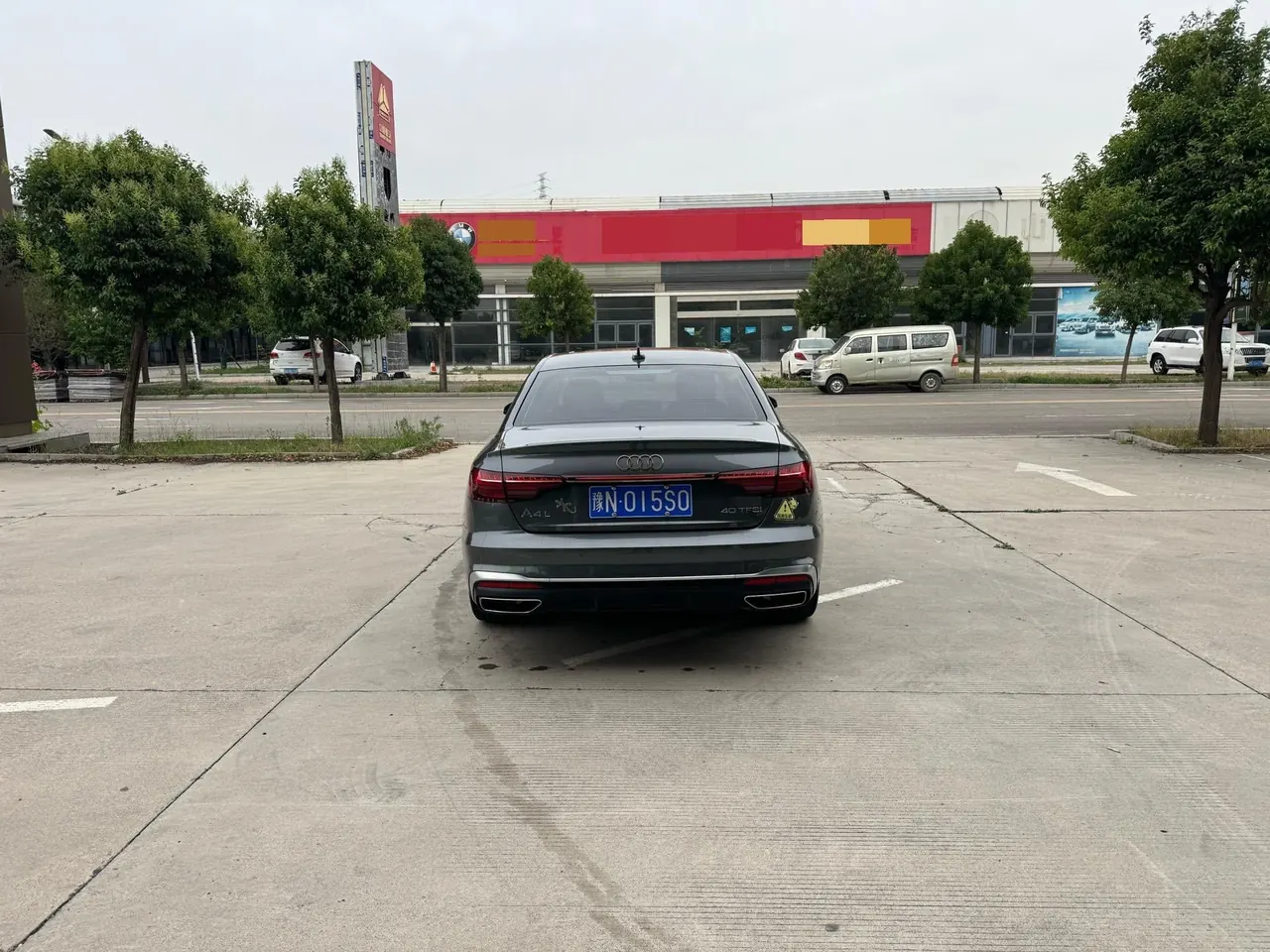 Audi 2020 A4L 2.0TFSI 40TFSI Deluxe Dynamic Automatic 3