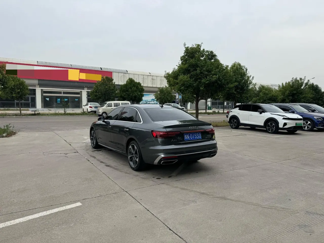 Audi 2020 A4L 2.0TFSI 40TFSI Deluxe Dynamic Automatic 4