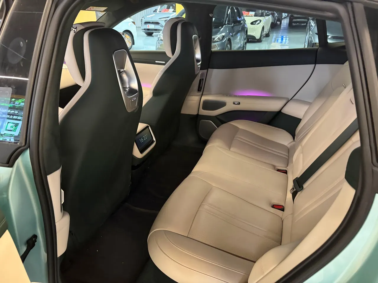 MI 2025 YU7 Long Endurance High Performance Four-wheel Drive Max Edition Automatic Gear 9