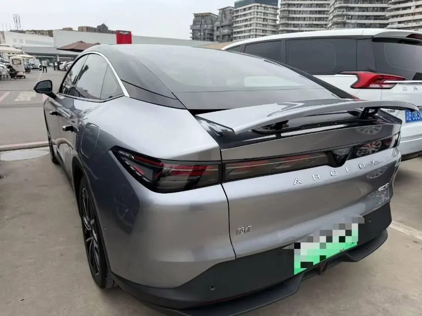 ARCFOX 2026 α S 5 630 yuan Environment Intelligence Edition 185kW Automatic Gear 3
