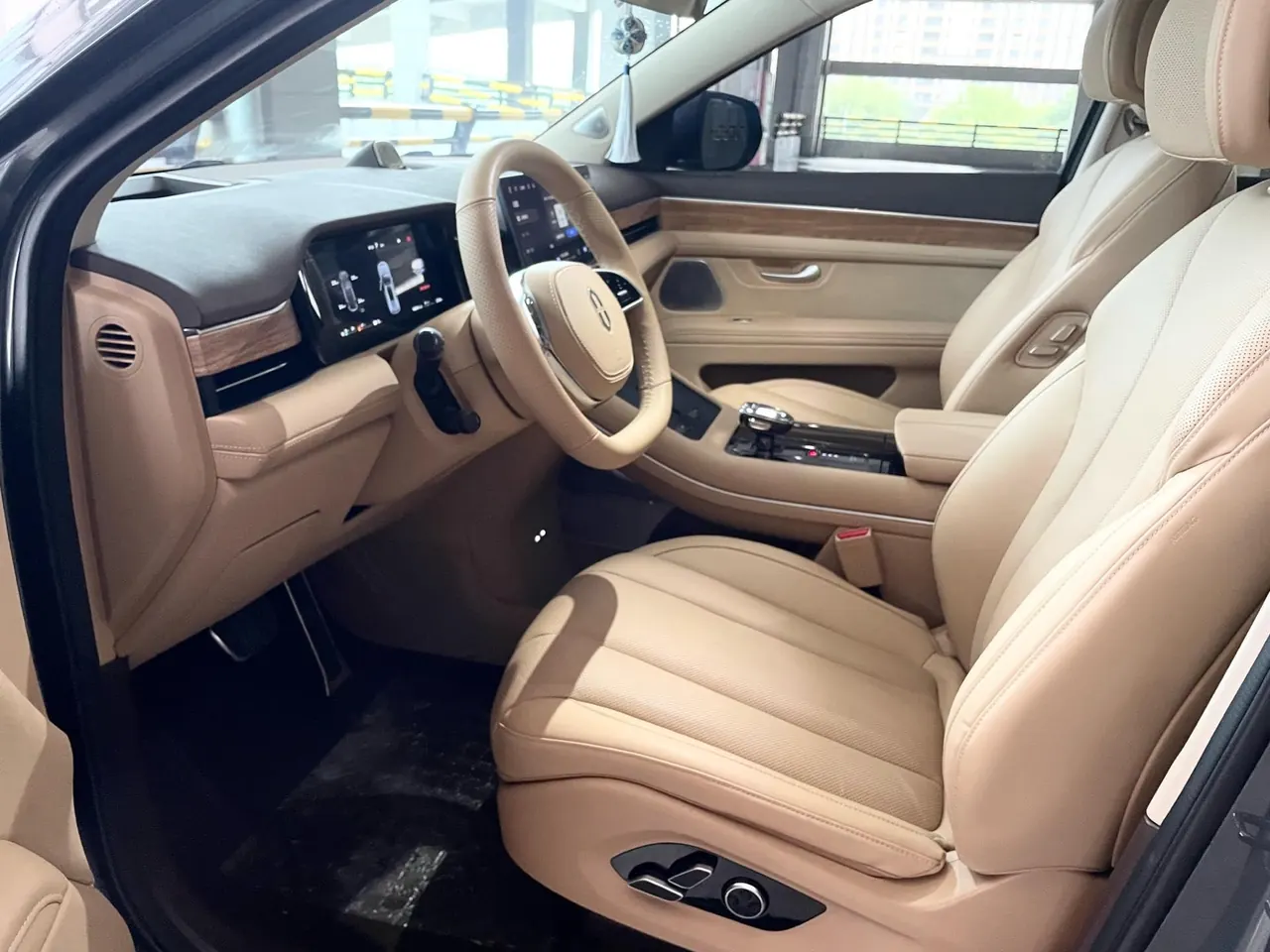 AITO 2024 AITO M7 Smart Drive Four-wheel Drive Max Edition 6-seat Automatic Gear 7