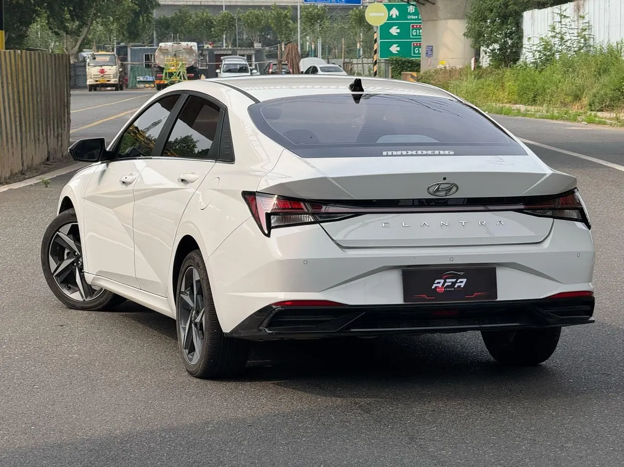 Hyundai 2022 Elantra -3-compartment 1.5 stepless LUX premium automatic gear 10