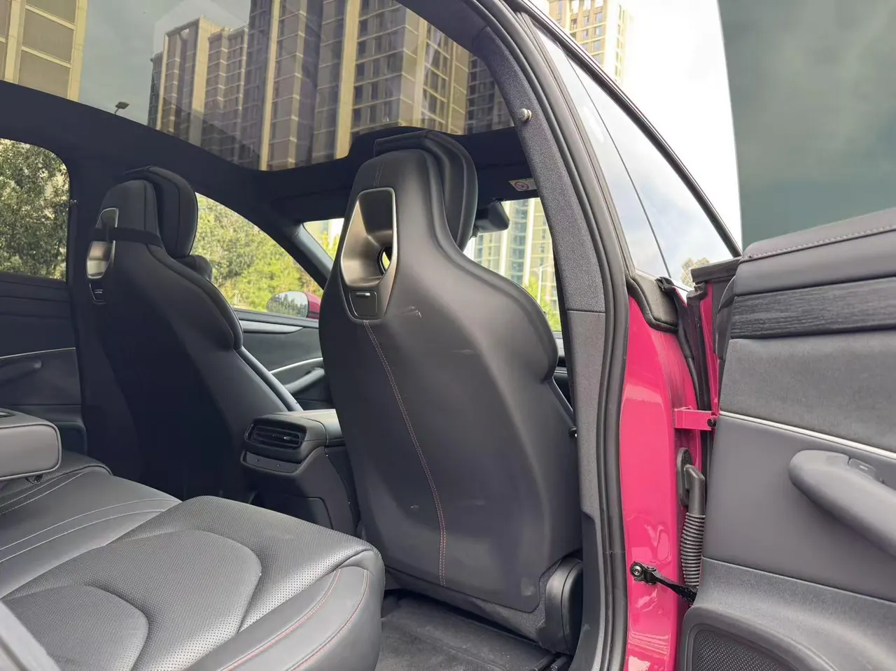 MI 2024 SU 7 700km Rear Drive Long Endurance Smart Driving Edition Automatic Gear 4