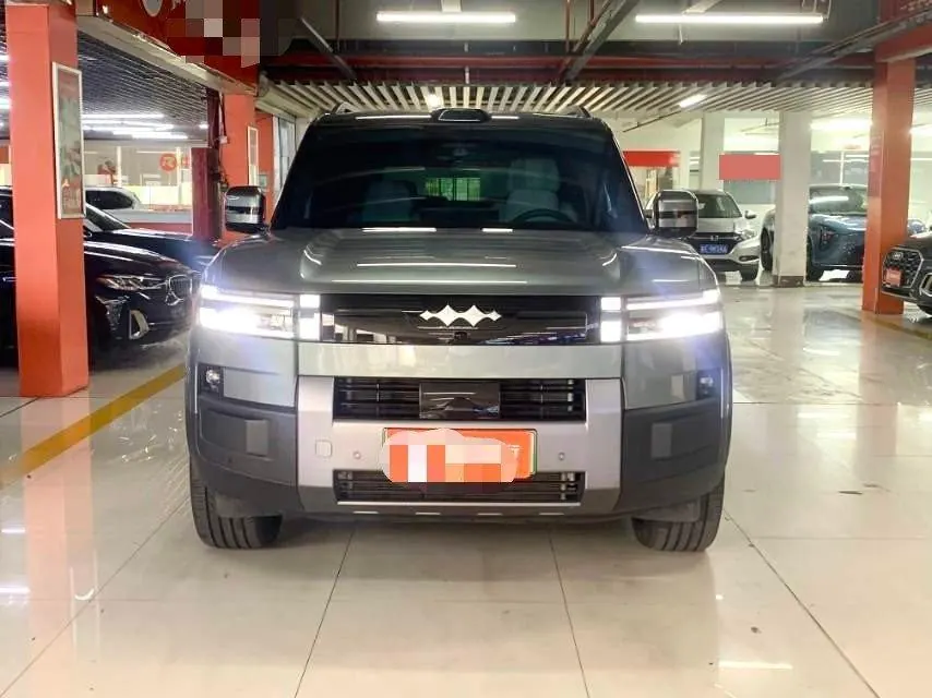 Open image lightbox: FangChengBao 2025 titanium 7 1.5T stepless 190KM four-wheel drive Ultra version of automatic gear