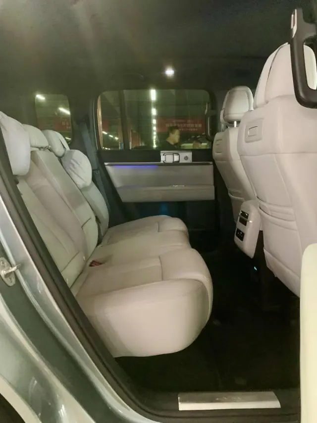 FangChengBao 2025 titanium 7 1.5T stepless 190KM four-wheel drive Ultra version of automatic gear 10